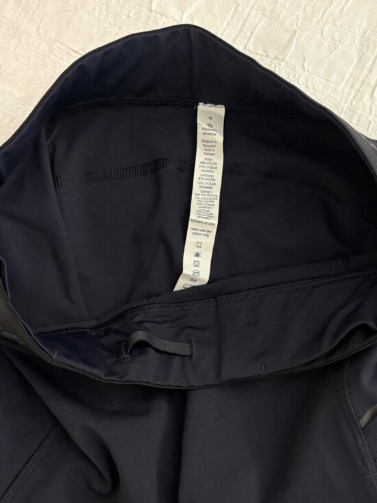 NWOT New Lululemon What The Sport Shorts Black Luxtreme Mid Rise 3" Size 4 - Picture 8 of 10